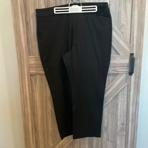 Women’s Old Navy High Rise Pixie Pants in Size 18, Never Worn!